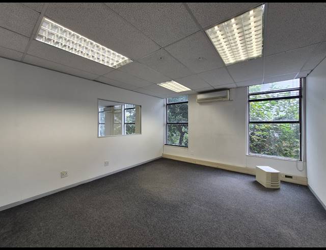 414M² OFFICE TO LET IN CRAIGHALL
